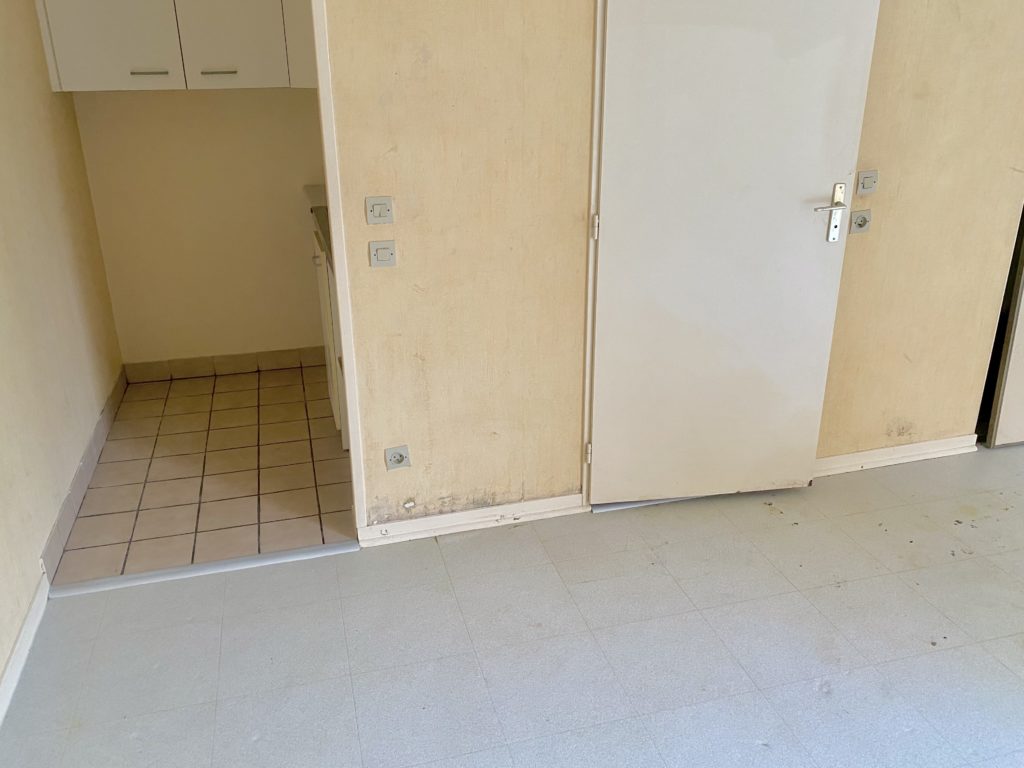 image après débarras et nettoyage d'un appartement insalubre